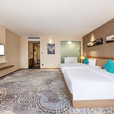 שנג'ן Qianhai Holiday Hotel מראה חיצוני תמונה