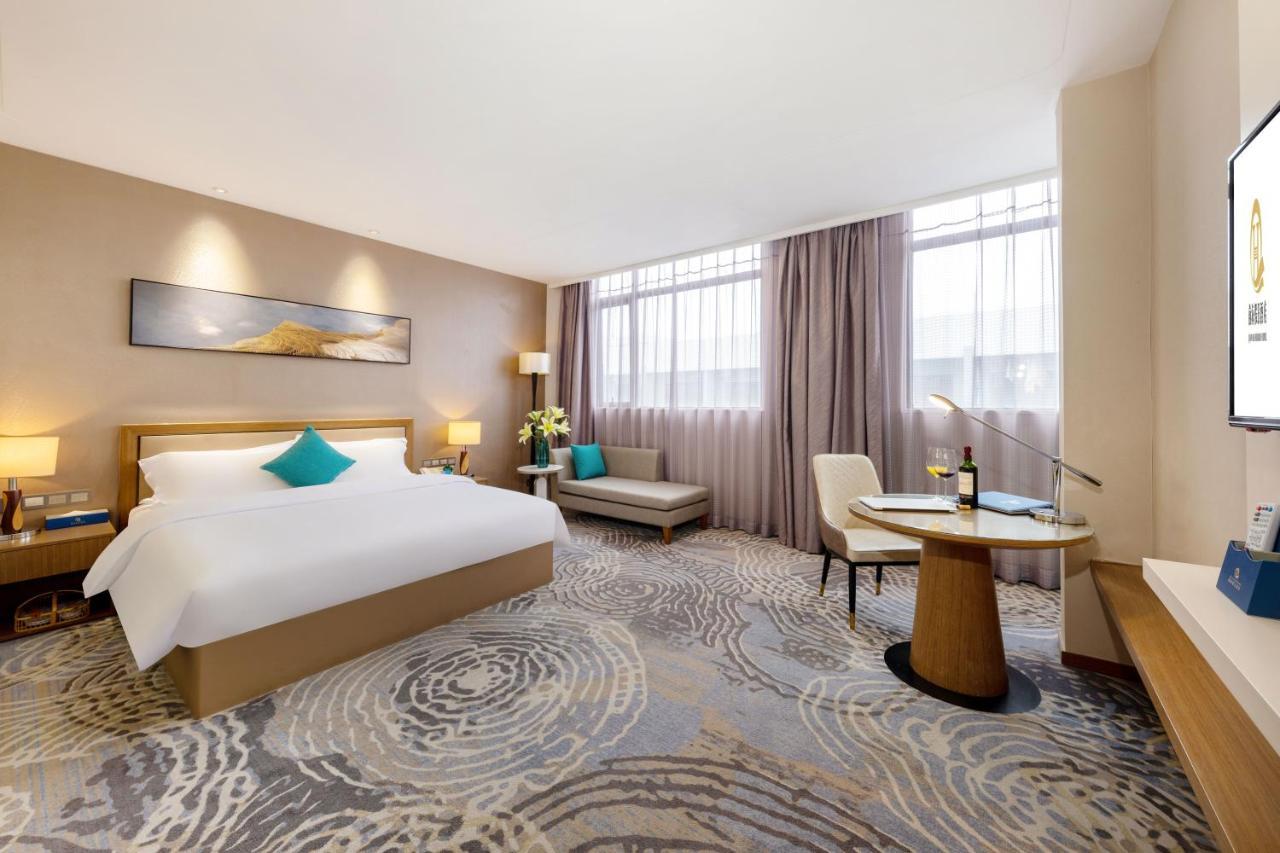 שנג'ן Qianhai Holiday Hotel מראה חיצוני תמונה