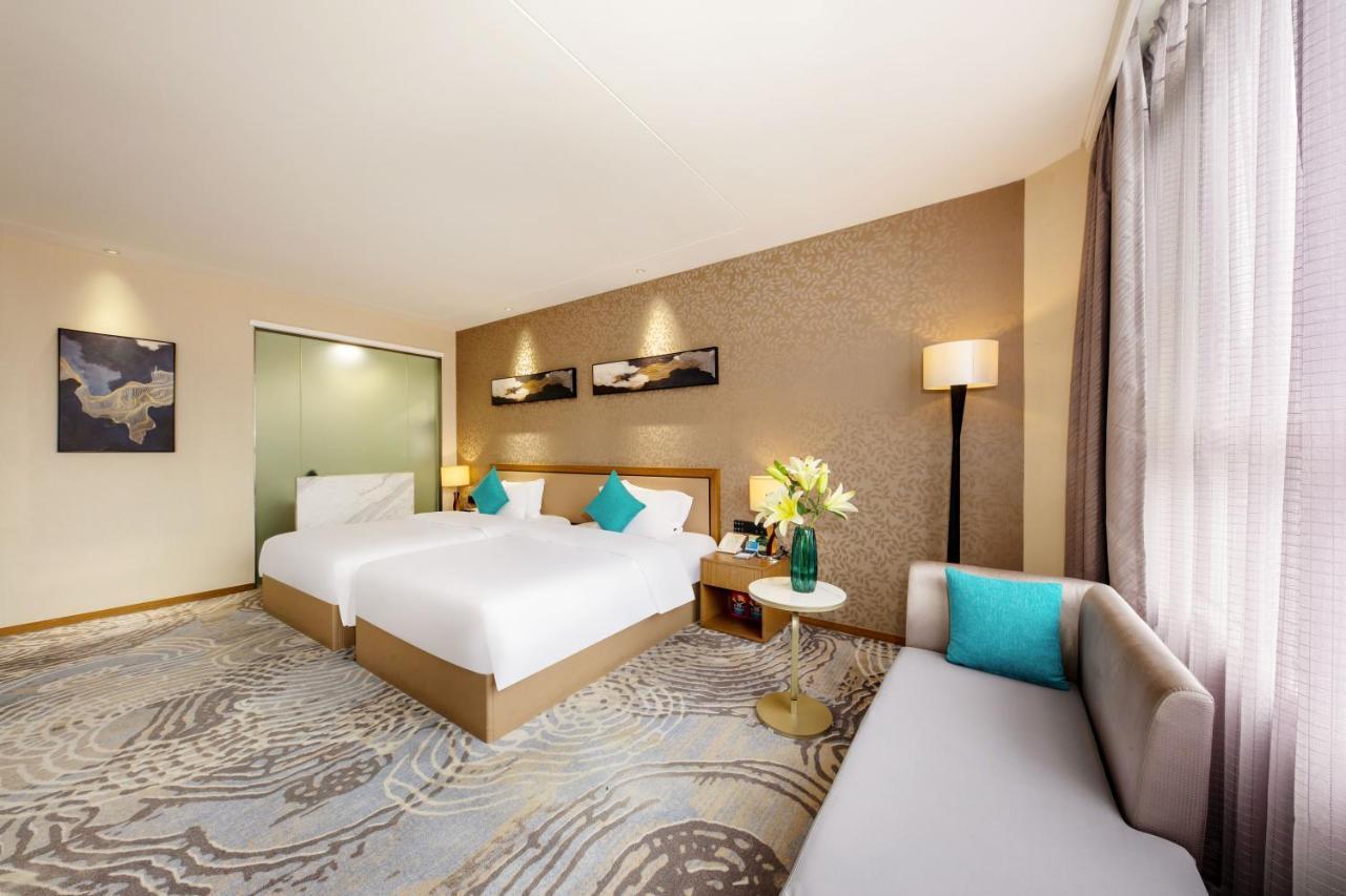 שנג'ן Qianhai Holiday Hotel מראה חיצוני תמונה