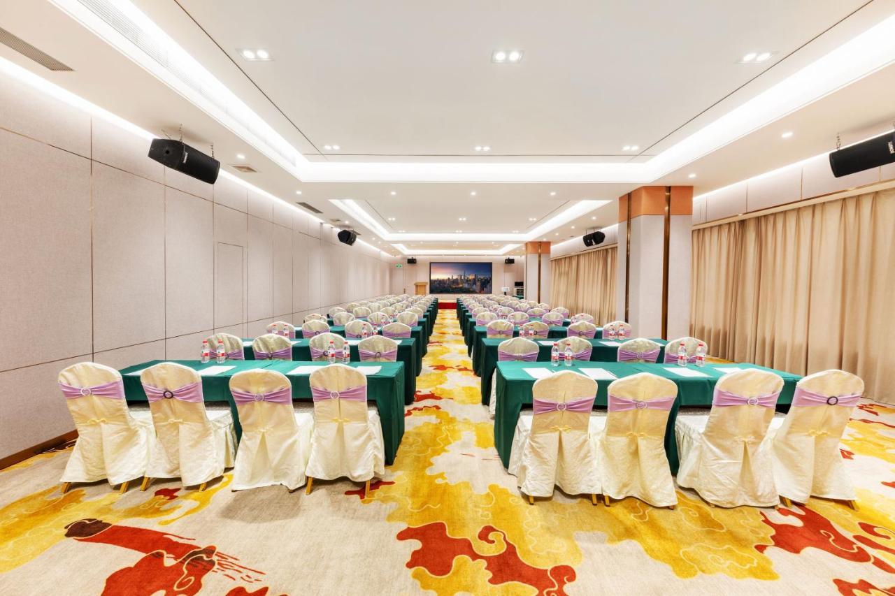 שנג'ן Qianhai Holiday Hotel מראה חיצוני תמונה