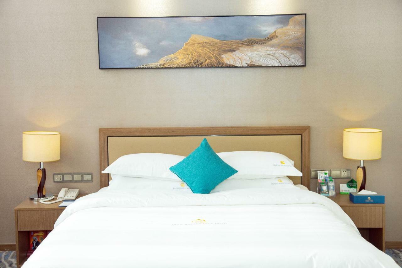 שנג'ן Qianhai Holiday Hotel מראה חיצוני תמונה
