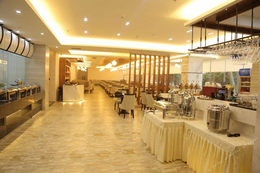 שנג'ן Qianhai Holiday Hotel מראה חיצוני תמונה